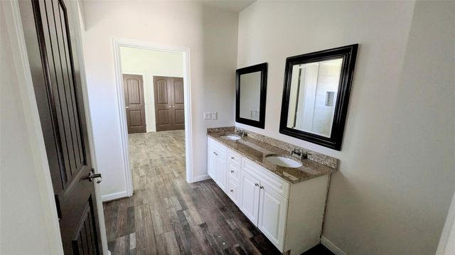409 Giles Street, Mineola, TX 75773