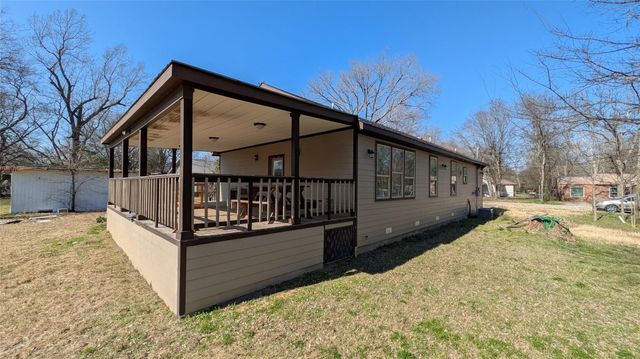 409 Giles Street, Mineola, TX 75773