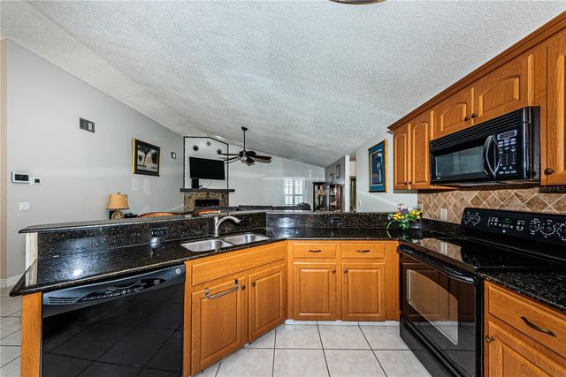 6804 SEAFAIRER DRIVE, Tampa, FL 33615