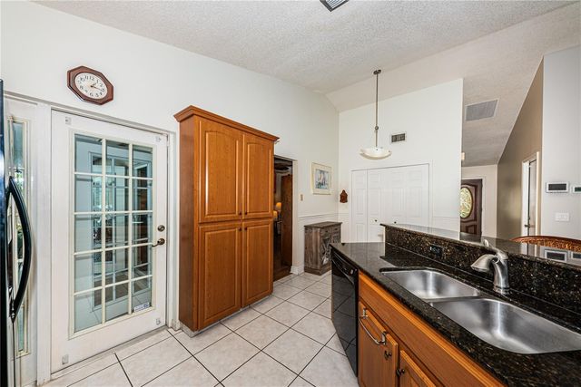 6804 SEAFAIRER DRIVE, Tampa, FL 33615