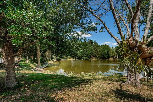 6804 SEAFAIRER DRIVE, Tampa, FL 33615