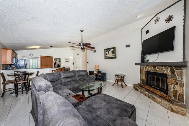 6804 SEAFAIRER DRIVE, Tampa, FL 33615