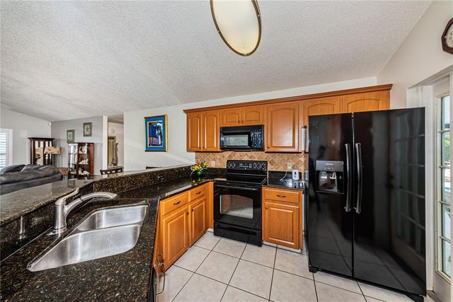 6804 SEAFAIRER DRIVE, Tampa, FL 33615