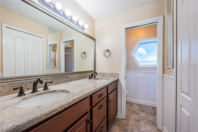 6804 SEAFAIRER DRIVE, Tampa, FL 33615