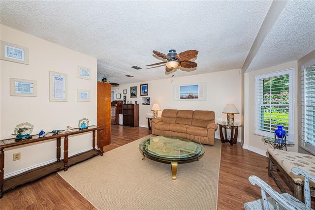 6804 SEAFAIRER DRIVE, Tampa, FL 33615