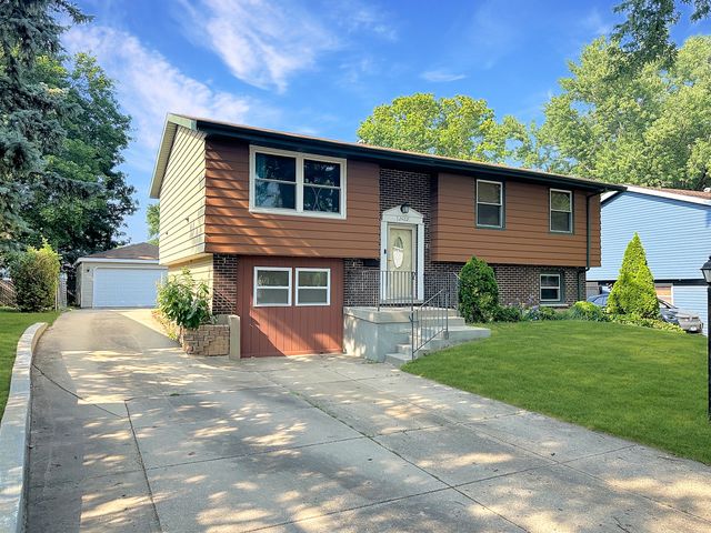 2402 Birch Lane, Rolling Meadows, IL 60008