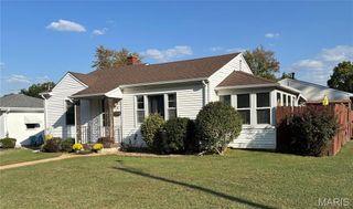 8 S 51st Street, Belleville, IL 62226