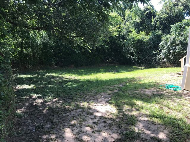 416 Shannon Street, Weatherford, TX 76086