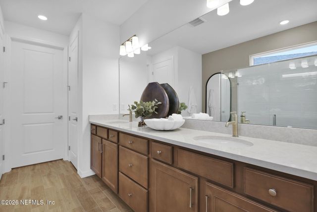 33 SEAPLANE Court, St. Johns, FL 32259