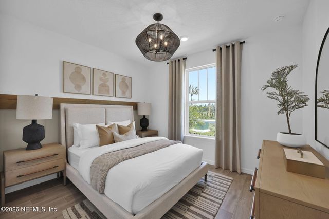 33 SEAPLANE Court, St. Johns, FL 32259