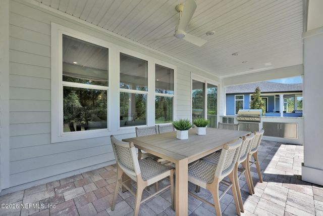 33 SEAPLANE Court, St. Johns, FL 32259