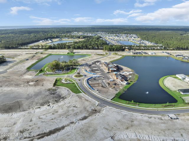 33 SEAPLANE Court, St. Johns, FL 32259