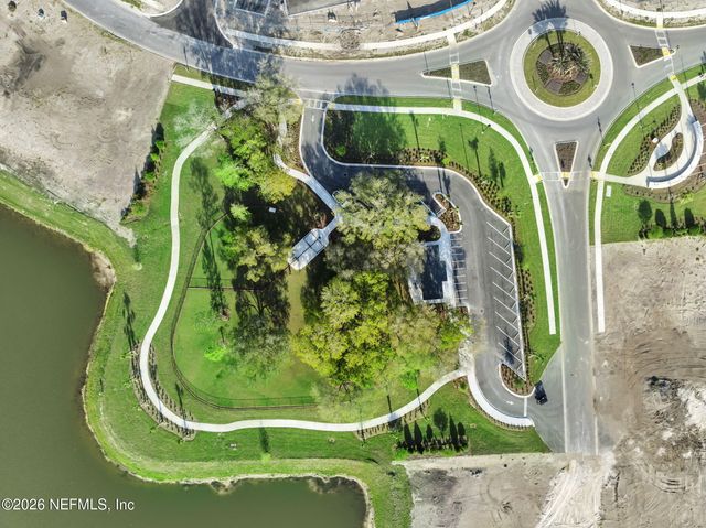 33 SEAPLANE Court, St. Johns, FL 32259