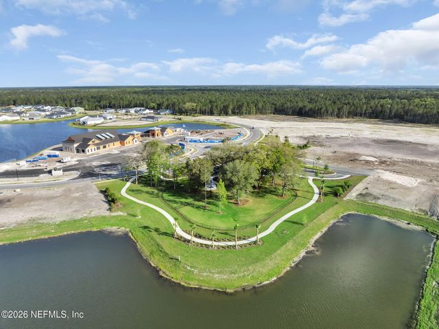 33 SEAPLANE Court, St. Johns, FL 32259