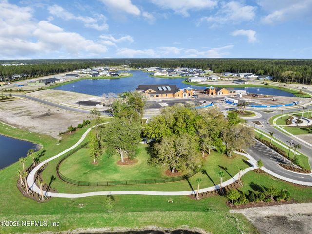 33 SEAPLANE Court, St. Johns, FL 32259