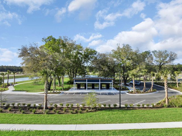 33 SEAPLANE Court, St. Johns, FL 32259
