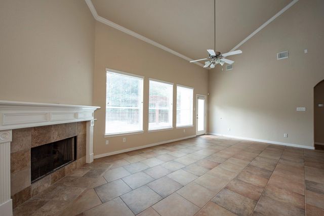 46 N Planchard Circle, The Woodlands, TX 77382