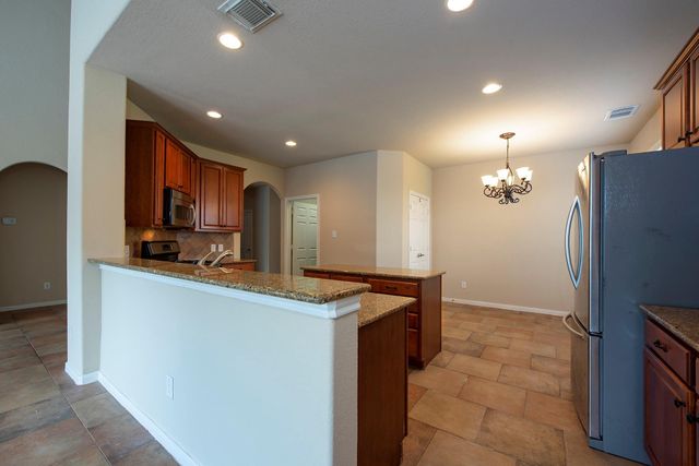 46 N Planchard Circle, The Woodlands, TX 77382