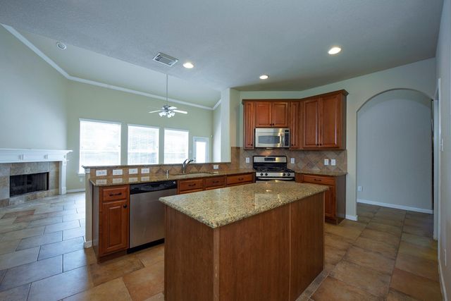 46 N Planchard Circle, The Woodlands, TX 77382