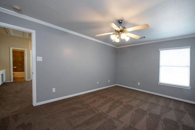 46 N Planchard Circle, The Woodlands, TX 77382