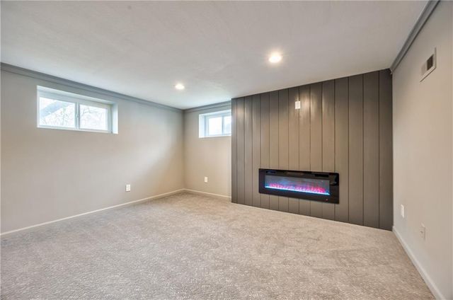 10009 Grandview Drive, Overland Park, KS 66212