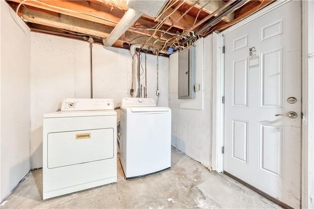 10009 Grandview Drive, Overland Park, KS 66212