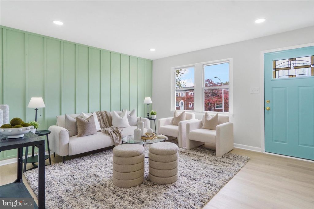 638 CHARRAWAY RD, Baltimore, MD 21229