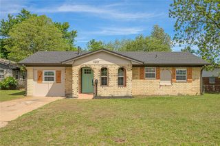 9817 NE 7th Street, Oklahoma City, OK 73130