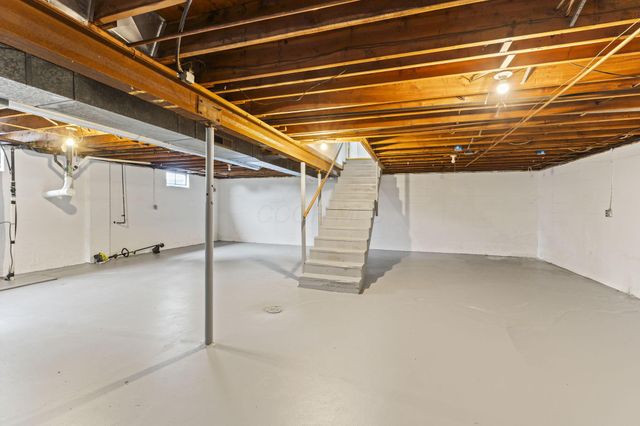 360 N Bird Road, Springfield, OH 45503