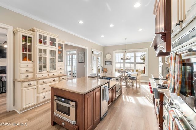 229 Grassy Point, Hertford, NC 27944