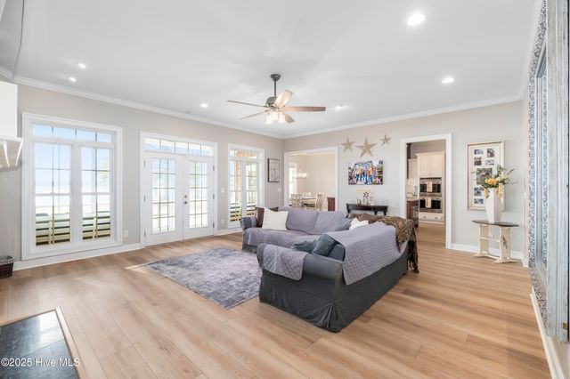 229 Grassy Point, Hertford, NC 27944