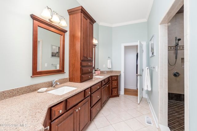 229 Grassy Point, Hertford, NC 27944