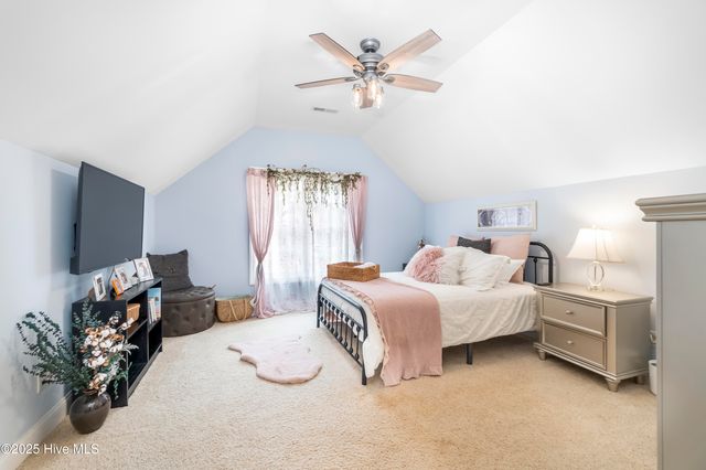 229 Grassy Point, Hertford, NC 27944