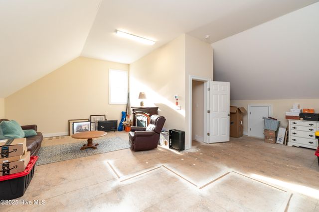 229 Grassy Point, Hertford, NC 27944