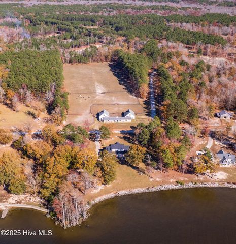 229 Grassy Point, Hertford, NC 27944