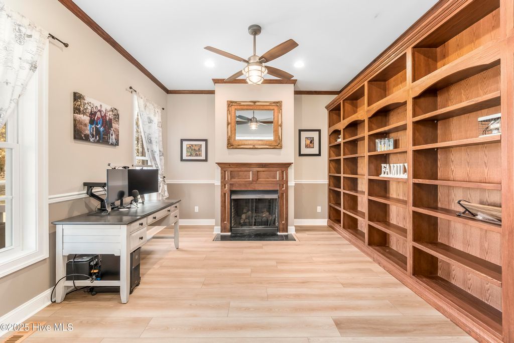 Image 10 of property listing at 229 Grassy Point, Hertford, NC 27944