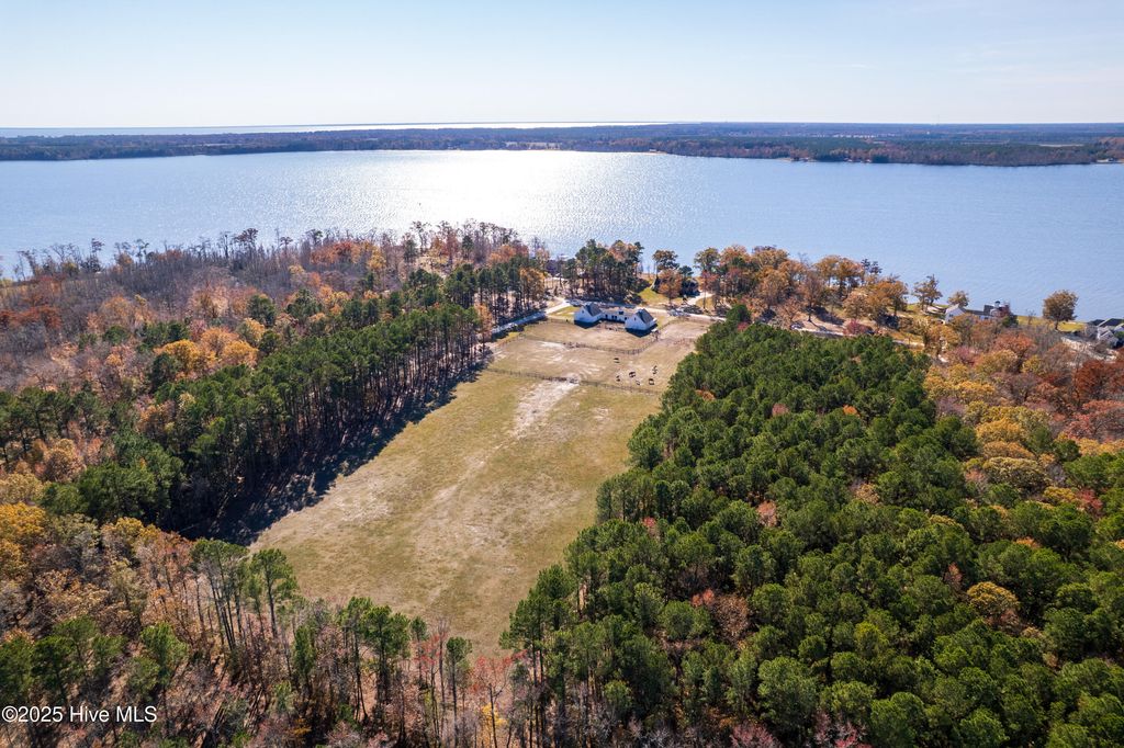 Image 5 of property listing at 229 Grassy Point, Hertford, NC 27944
