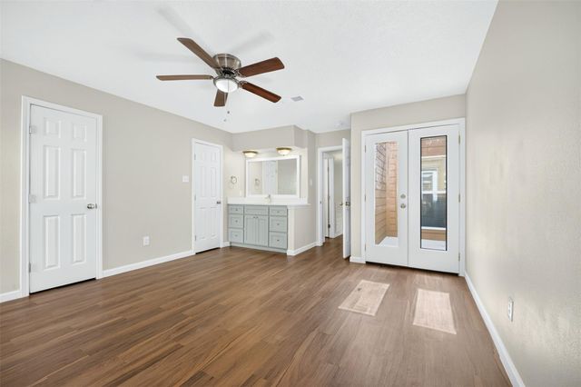 8702 Parkway Forest Drive, Houston, TX 77044