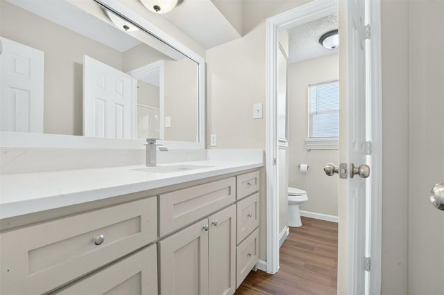 8702 Parkway Forest Drive, Houston, TX 77044