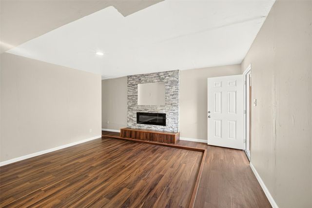 8702 Parkway Forest Drive, Houston, TX 77044
