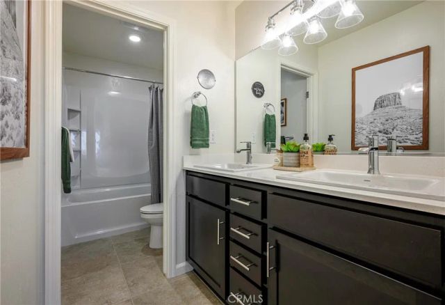 135 BLUEBERRY Lane 11 SH, Merced, CA 95341