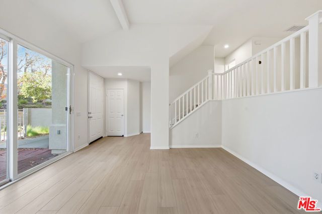 25715 Wagner Way B, Stevenson Ranch, CA 91381