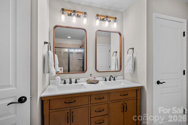 2207 Whitford Lane, Charlotte, NC 28210