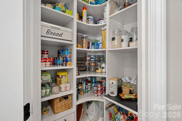 2207 Whitford Lane, Charlotte, NC 28210