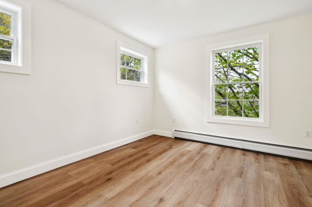 78 Center Hill Road, Epsom, NH 03234