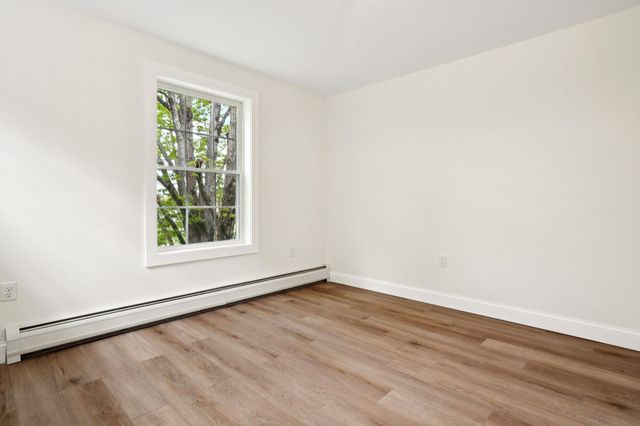 78 Center Hill Road, Epsom, NH 03234