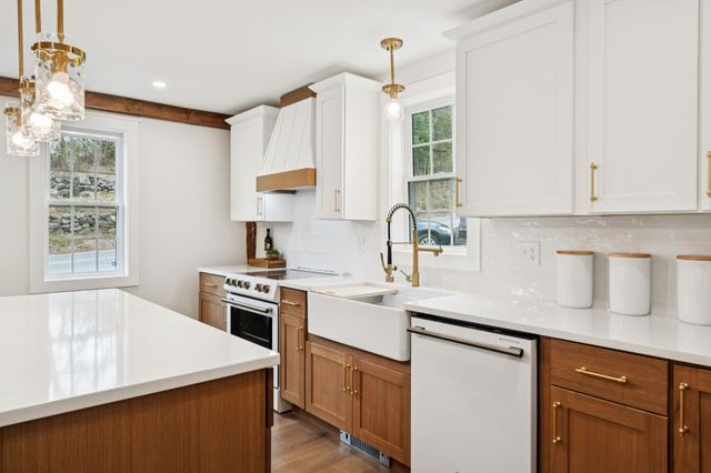 78 Center Hill Road, Epsom, NH 03234