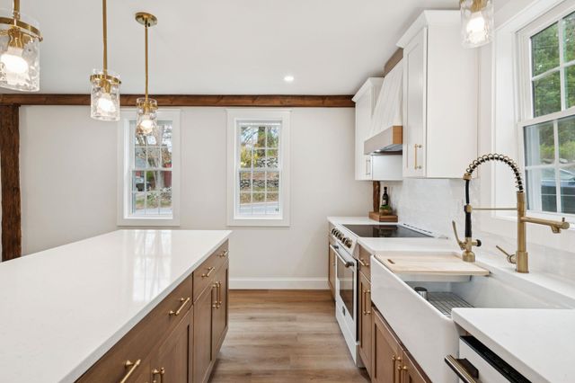 78 Center Hill Road, Epsom, NH 03234