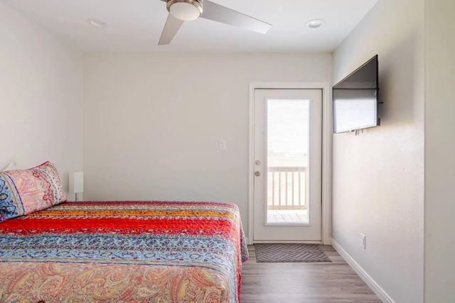 1115 Waco Road, Gilchrist, TX 77617