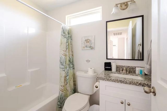 1115 Waco Road, Gilchrist, TX 77617